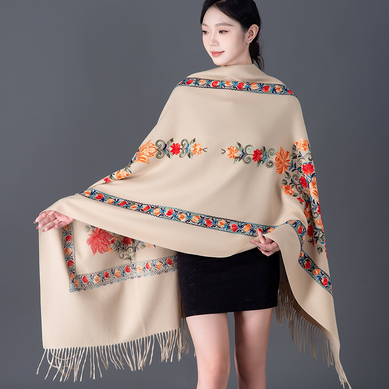 Thickened Embroidered Faux Cas - Cashmere Scarf recension och pris