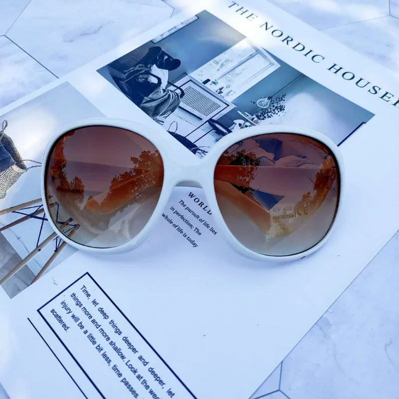 New Large Frame Circular Shape - Designer Sunglasses recension och pris